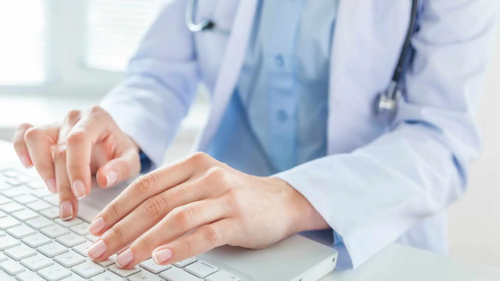 Ayudas para emprender un negocio sanitario ayudas-emprender-negocio-sanitario
